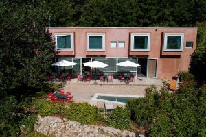 Etablissement avec piscine, hotel bastelica, Boutique Hôtel Artemisia.
