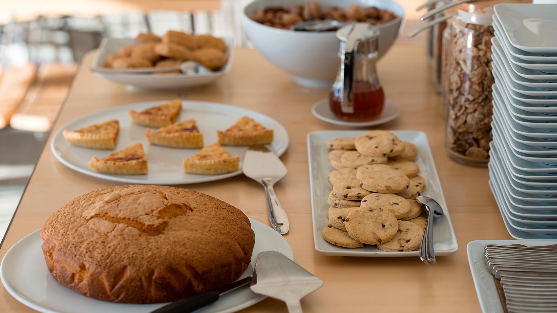 Buffet gourmand pour le petit-déjeuner, hotel montagne corse, Boutique Hôtel Artemisia.